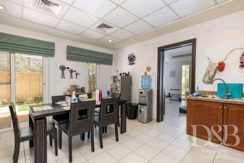 Villa till försäljning i Arabian Ranches, Dubai, UAE 5 sovrum, 640 kvm Nr. 56308 - fotografi 2