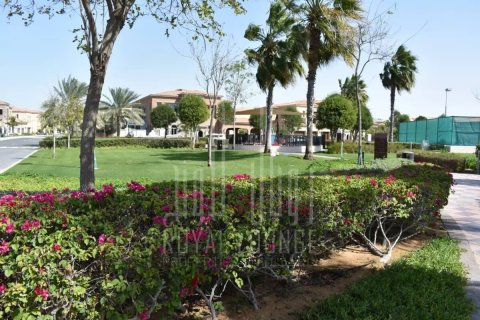 Villa till försäljning i Saadiyat Island, Abu Dhabi, UAE 6 sovrum, 877 kvm Nr. 74981 - fotografi 9