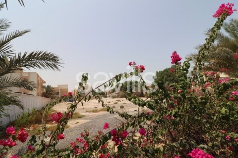 Al Heerah, Sharjah, BAE’de satılık земля 929 m&sup2; No 74362 - fotoğraf 12