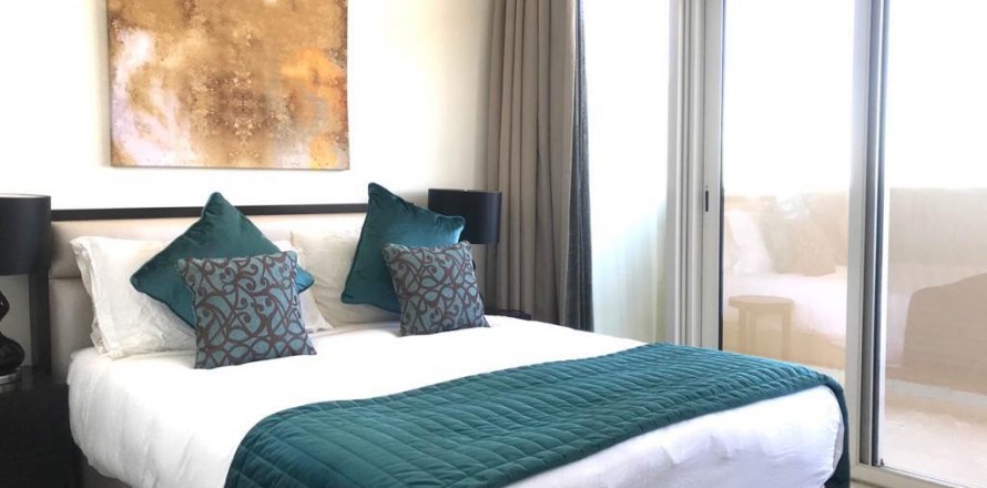 Апартаменти в готелі в Джумейра Вилладж Серкл, Дубай, ОАЕ 3 кімнати, 113м2 № 8241