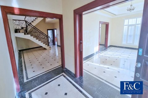 Зняти в оренду віллу в Джумейра, Дубай, ОАЕ 5 спалень, 648м2, № 44982 - фото 4