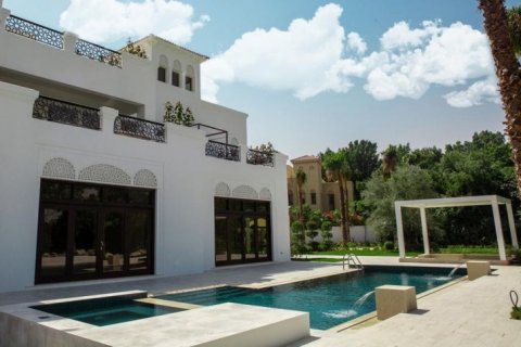 Villa in Al Barari, Dubai, UAE 4 bedrooms, 3455 sq.m. № 1503 - photo 10