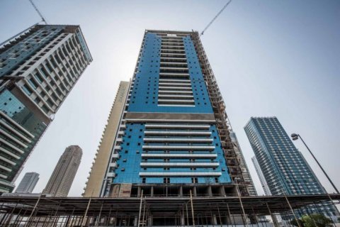 Apartment in Jumeirah Lake Towers, Dubai, UAE 45 sq.m. № 1372 - photo 2