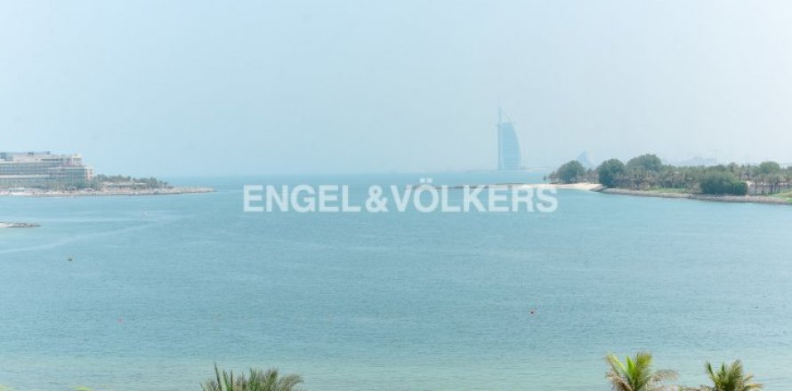 Apartment in Dubai, UAE 1 bedroom, 106 sq.m. № 1769