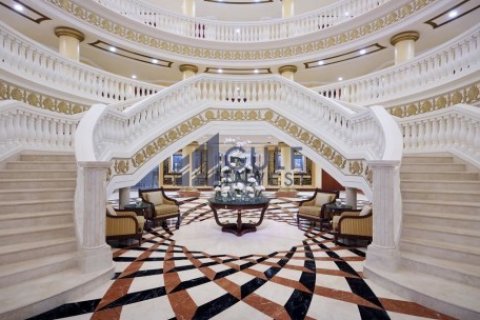 Penthouse in Palm Jumeirah, Dubai, UAE 3 bedrooms, 816 sq.m. № 1793 - photo 13