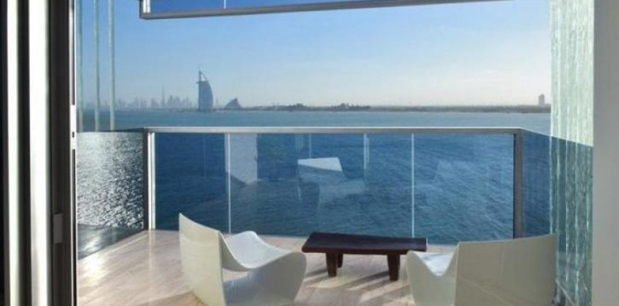 Apartment in Palm Jumeirah, Dubai, UAE 2 bedrooms, 159 sq.m. № 1745