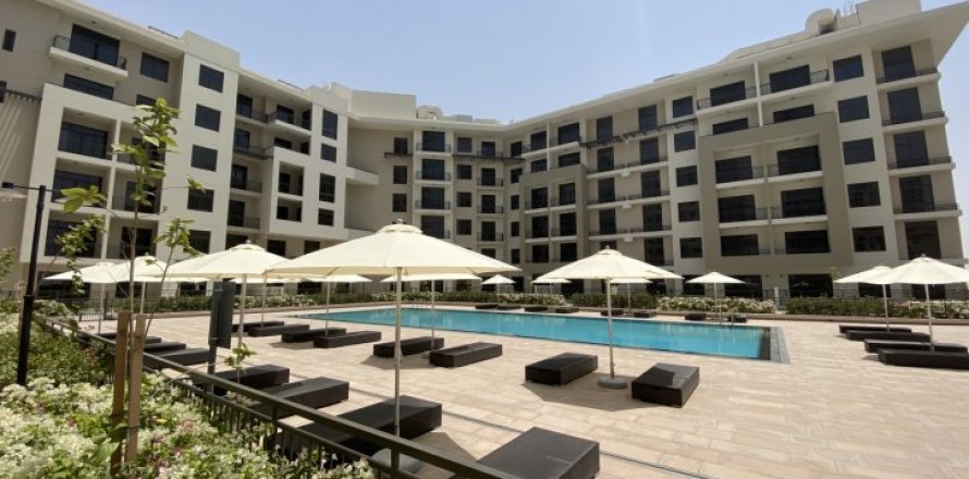 Apartment in Town Square, Dubai, UAE 2 bedrooms, 95 sq.m. № 1375