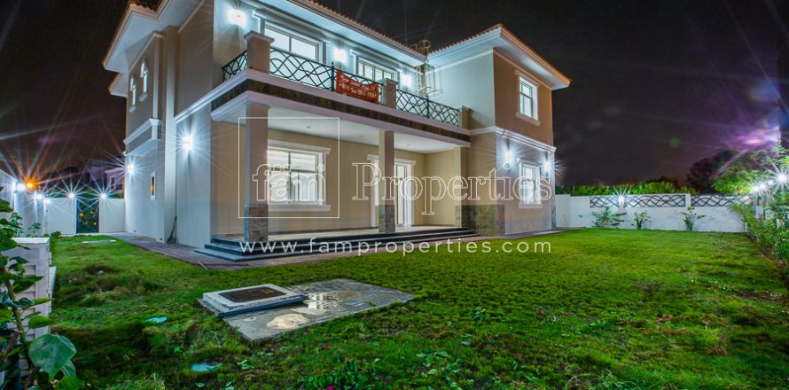 Villa in Dubai Land, Dubai, UAE 5 bedrooms, 678.2 sq.m. № 5106