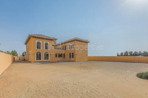 Villa in Dubai Land, UAE 6 bedrooms, 1750.1 sq.m. № 5131 - photo 1