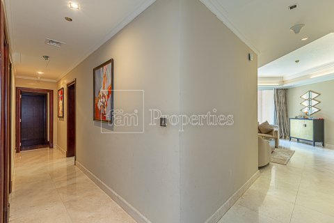 Apartment in Palm Jumeirah, Dubai, UAE 2 bedrooms, 204 sq.m. № 4289 - photo 6