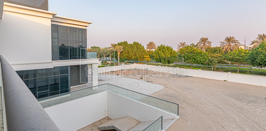 Villa in Dubai Hills Estate, Dubai, UAE 7 bedrooms, 2972.9 sq.m. № 3555