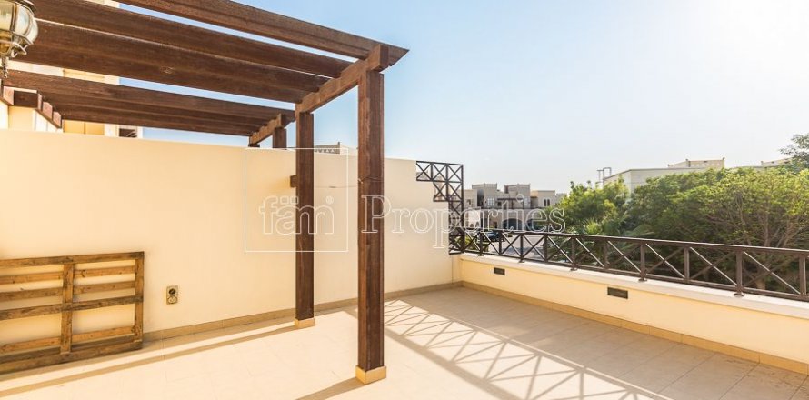 Townhouse in Dubai Land, Dubai, UAE 4 bedrooms, 386.8 sq.m. № 3477