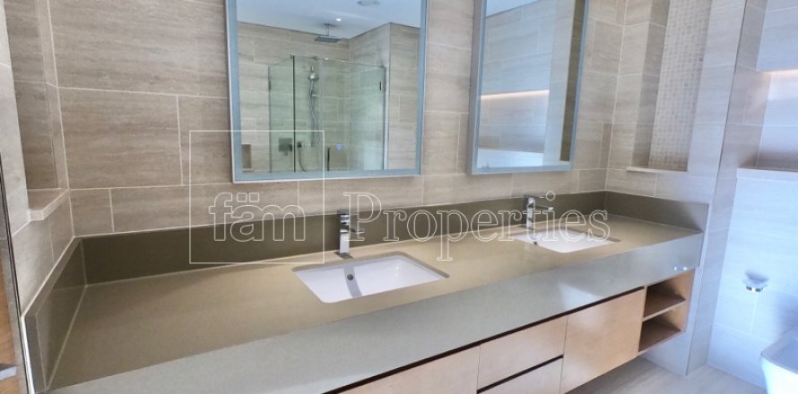 Apartment in Dubai, UAE 3 bedrooms, 135.5 sq.m. № 3626