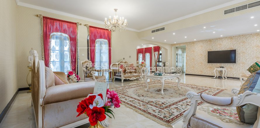 Villa in Dubai Land, Dubai, UAE 6 bedrooms, 1579.3 sq.m. № 5197