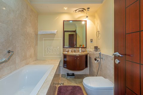 Apartment in Palm Jumeirah, Dubai, UAE 2 bedrooms, 204 sq.m. № 4289 - photo 14