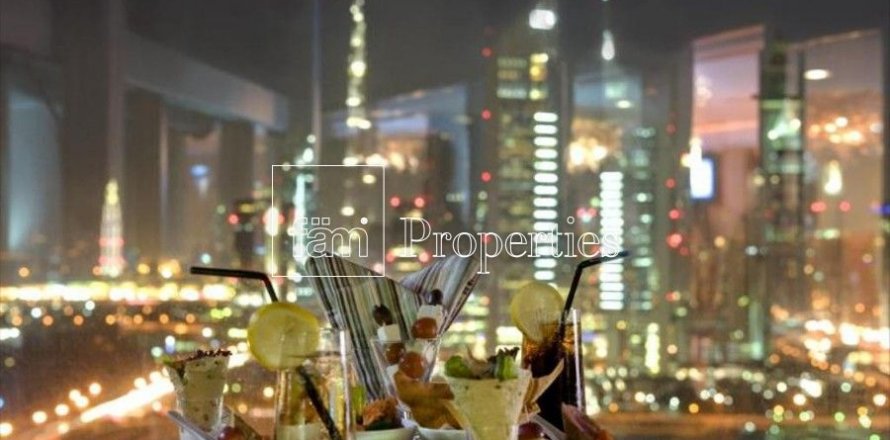 Apartment in Dubai, UAE 3 bedrooms, 246 sq.m. № 5572