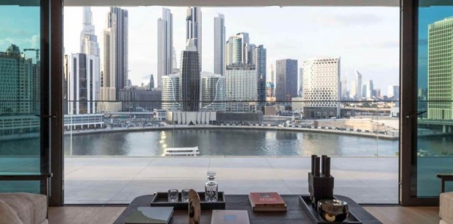 Duplex in DORCHESTER COLLECTION in Dubai, UAE 4 bedrooms, 717 sq.m. № 6657