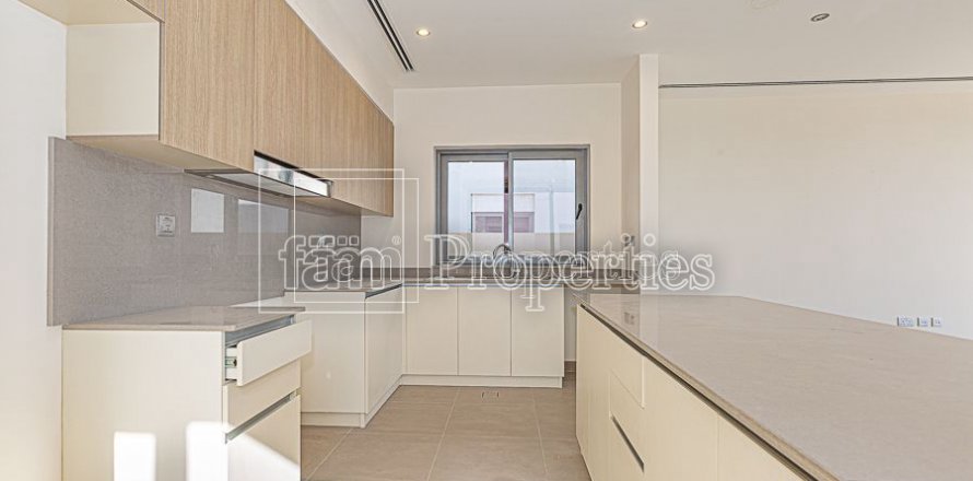 Villa in Dubai Hills Estate, Dubai, UAE 4 bedrooms, 458.3 sq.m. № 3199