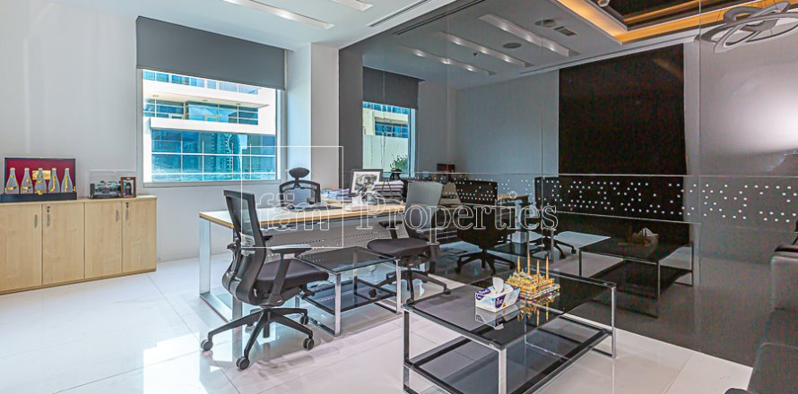 Office in Business Bay, Dubai, UAE 210.5 sq.m. № 3412
