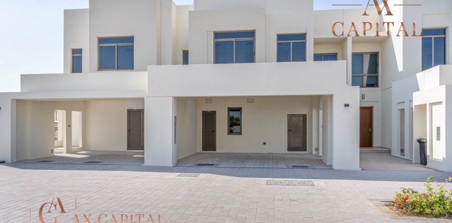 Townhouse in Town Square, Dubai, UAE 3 bedrooms, 192.6 sq.m. № 2135