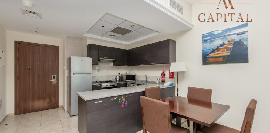 Apartment in Jumeirah Village Triangle, Dubai, UAE 1 bedroom, 72.5 sq.m. № 698