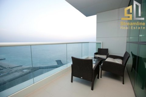 Apartment in Jumeirah Beach Residence, Dubai, UAE 2 bedrooms, 158.30 sq.m. № 7846 - photo 2