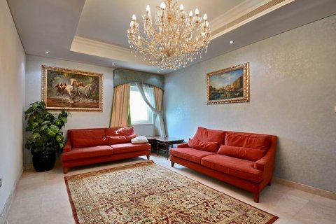 Villa in Al Furjan, Dubai, UAE 5 bedrooms, 604 sq.m. № 7877 - photo 5