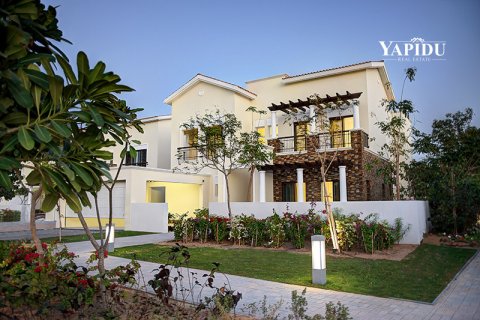 Villa in Mohammed Bin Rashid City, Dubai, UAE 4 bedrooms, 585 sq.m. № 8232 - photo 1