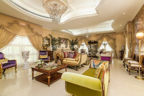 Villa in Al Barsha, Dubai, UAE 6 bedrooms, 1393.53 sq.m. № 19561 - photo 7