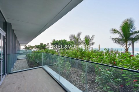 Apartment in BLUEWATERS RESIDENCES in Bluewaters, Dubai, UAE 2 bedrooms, 135.82 sq.m. № 18036 - photo 4