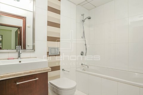 Apartment in Downtown Dubai (Downtown Burj Dubai), UAE 2 bedrooms, 117.5 sq.m. № 21147 - photo 14