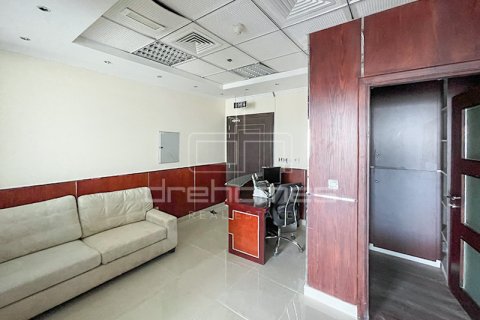 Office in Business Bay, Dubai, UAE 80.4 sq.m. № 21198 - photo 5