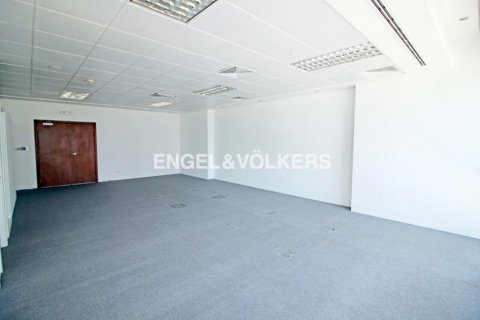 Office in DIFC, Dubai, UAE 89.65 sq.m. № 18327 - photo 5