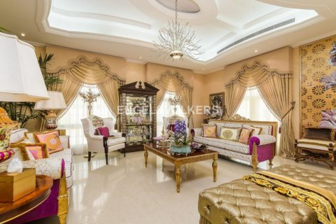 Villa in Al Barsha, Dubai, UAE 6 bedrooms, 1393.53 sq.m. № 19561 - photo 8