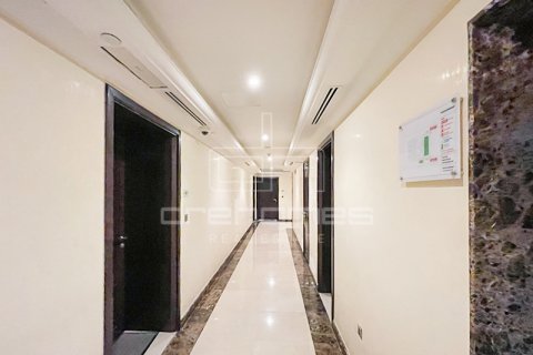 Apartment in Business Bay, Dubai, UAE 1 bedroom, 89.9 sq.m. № 21087 - photo 12