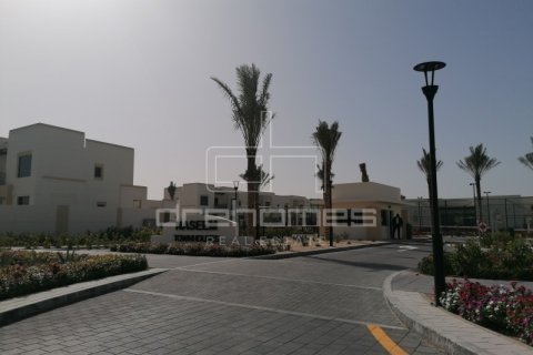 Townhouse in Town Square, Dubai, UAE 3 bedrooms, 206.5 sq.m. № 21278 - photo 15