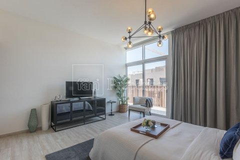 Apartment in Dubai, UAE 2 bedrooms, 150.8 sq.m. № 25663 - photo 16