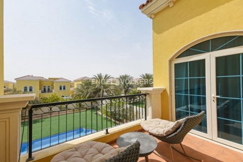 Villa in Jumeirah Park, Dubai, UAE 3 bedrooms, 666.30 sq.m. № 27749 - photo 24