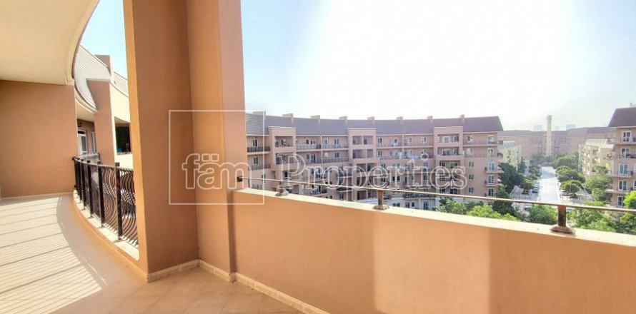 Apartment in Motor City, Dubai, UAE 2 bedrooms, 138.7 sq.m. № 6462