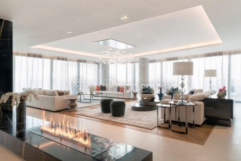 Apartment in Palm Jumeirah, Dubai, UAE 5 bedrooms, 699.4 sq.m. № 28827 - photo 1