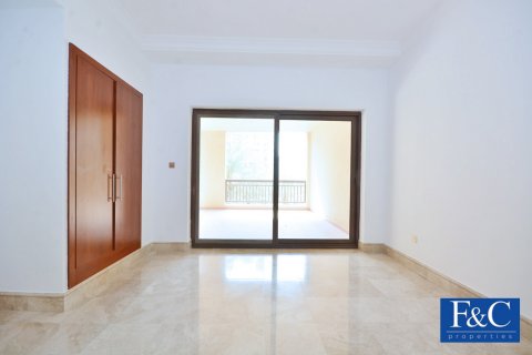 Apartment in FAIRMONT RESIDENCE in Palm Jumeirah, Dubai, UAE 2 bedrooms, 203.5 sq.m. № 44615 - photo 17