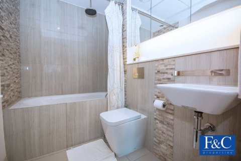 Apartment in Downtown Dubai (Downtown Burj Dubai), UAE 3 bedrooms, 241.6 sq.m. № 44681 - photo 21