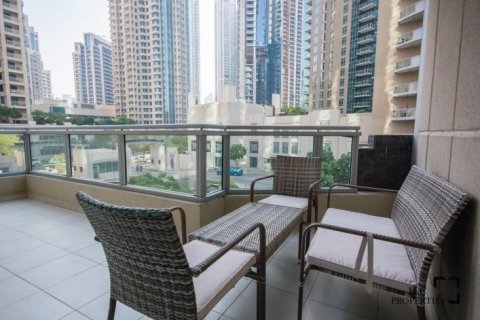 Apartment in Downtown Dubai (Downtown Burj Dubai), UAE 3 bedrooms, 241.6 sq.m. № 44682 - photo 23