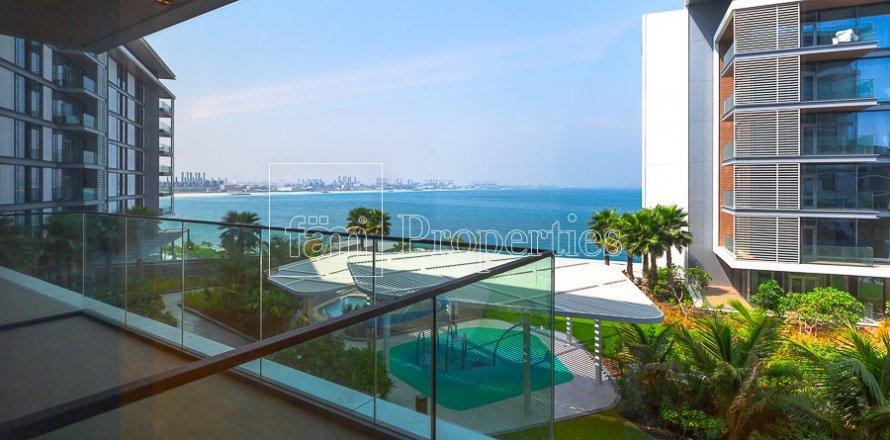 Apartment in Dubai, UAE 1 bedroom, 106.5 sq.m. № 3758
