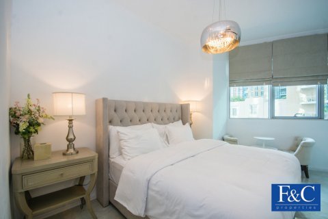 Apartment in Downtown Dubai (Downtown Burj Dubai), UAE 3 bedrooms, 241.6 sq.m. № 44681 - photo 18