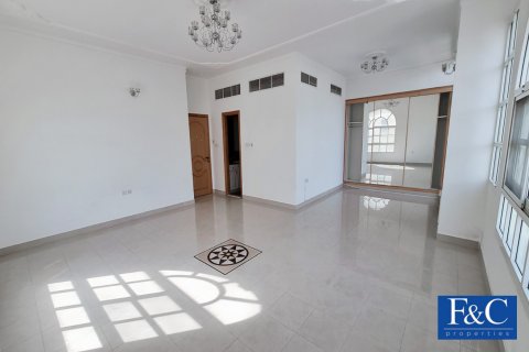Villa in Umm Suqeim, Dubai, UAE 4 bedrooms, 557.4 sq.m. № 44684 - photo 18