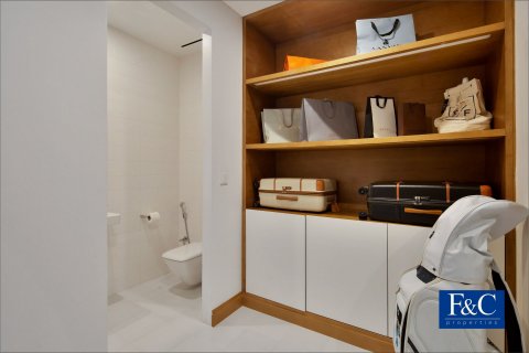 Apartment in Palm Jumeirah, Dubai, UAE 2 bedrooms, 183.9 sq.m. № 44678 - photo 10