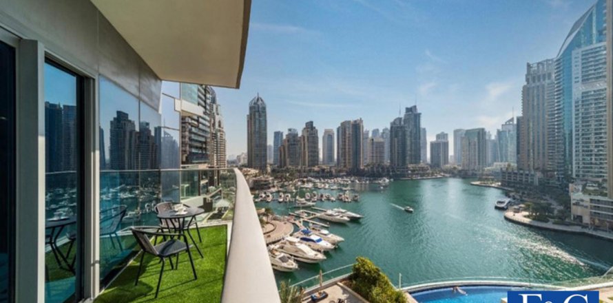 Apartment in DAMAC RESIDENZE in Dubai Marina, Dubai, UAE 2 bedrooms, 140.8 sq.m. № 44628
