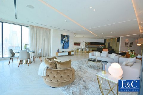 Penthouse in VOLANTE APARTMENTS in Business Bay, Dubai, UAE 3 bedrooms, 468.7 sq.m. № 44867 - photo 1