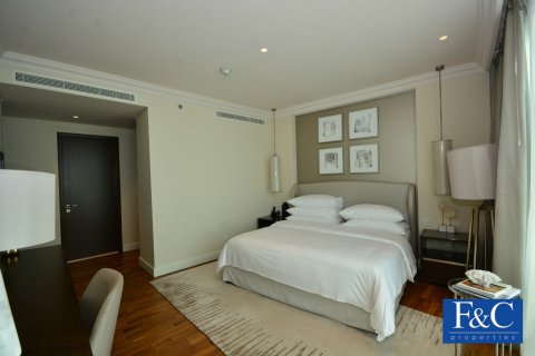 Apartment in Downtown Dubai (Downtown Burj Dubai), UAE 3 bedrooms, 185.2 sq.m. № 44793 - photo 9